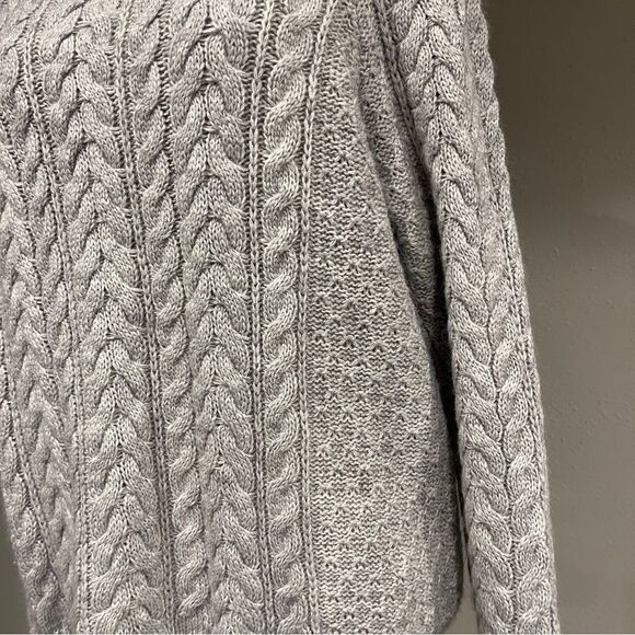 Forever21 u-neck light grey knit long sleeve sweater size large - Picture 3 of 11